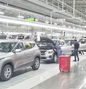 Zahájení provozu nového výrobního závodu KIA v Indii