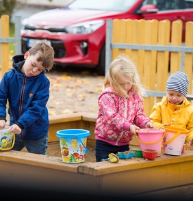 Podpora dětí s autismem a dětskou mozkovou obrnou