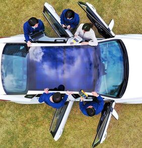 Technologie solárního dobíjení pro snížení emisí CO2