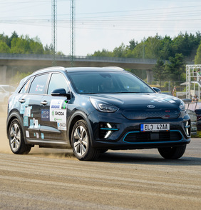 KIA e-Niro obsadila druhé místo v soutěži Česká Trophy na RALLY BOHEMIA 2019