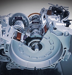 Technologie aktivního řazení hybridního vozidla