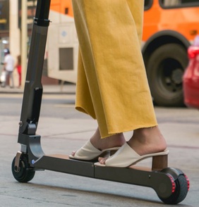 Elektrokoloběžka KIA ´na první a poslední kilometr...´