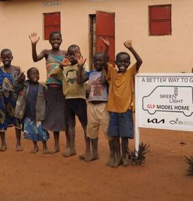 Kia úspěšně dokončuje projekty "Green Light" ve Vietnamu a Rwandě 