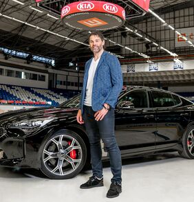 KIA uzavřela partnerství s hokejovou legendou Jaromírem Jágrem 
