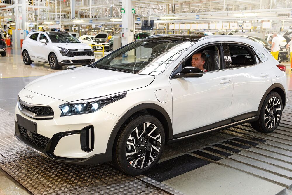 Kia_XCeed PHEV_facelift_vyroba2022_01