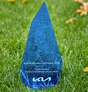 Ze zanedbaného lomu zelená oáza. Kia ocenila nejlepší projekt pro podporu biodiverzity