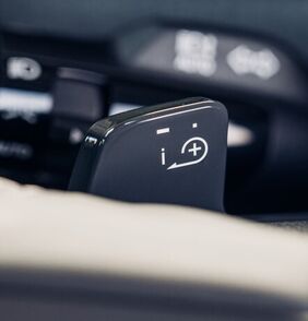 Vylepšený brzdový systém umožňuje plynulejší jízdu a vyšší účinnost