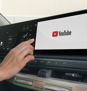 Hlasový asistent AI, streamování videí a Wi-Fi hotspot v nejnovější aktualizaci OTA od společnosti Kia