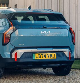 Kia EV3 vyhlášena Autem roku v soutěži Autotrader Awards 2025