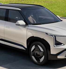 Nová Kia EV5: Kompaktní elektrické SUV s variabilním interiérem a inovativními technologiemi 