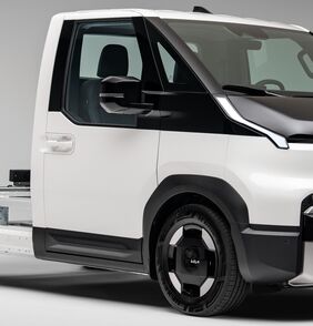 Kia představuje PV5 Chassis Cab a „Ekosystém Kia Business Solutions“ mění pravidla pro elektrické flotily