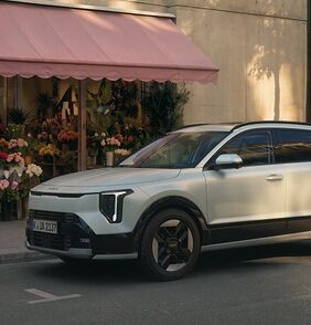 Modernizovaná Kia Niro v ČR: více technologií, vyšší bezpečnost a úsporný hybrid
