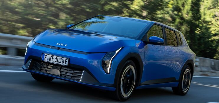 Kia EV4 získala pět hvězd Green NCAP. V reálném provozu spotřebovala 13,9 kWh/100 km